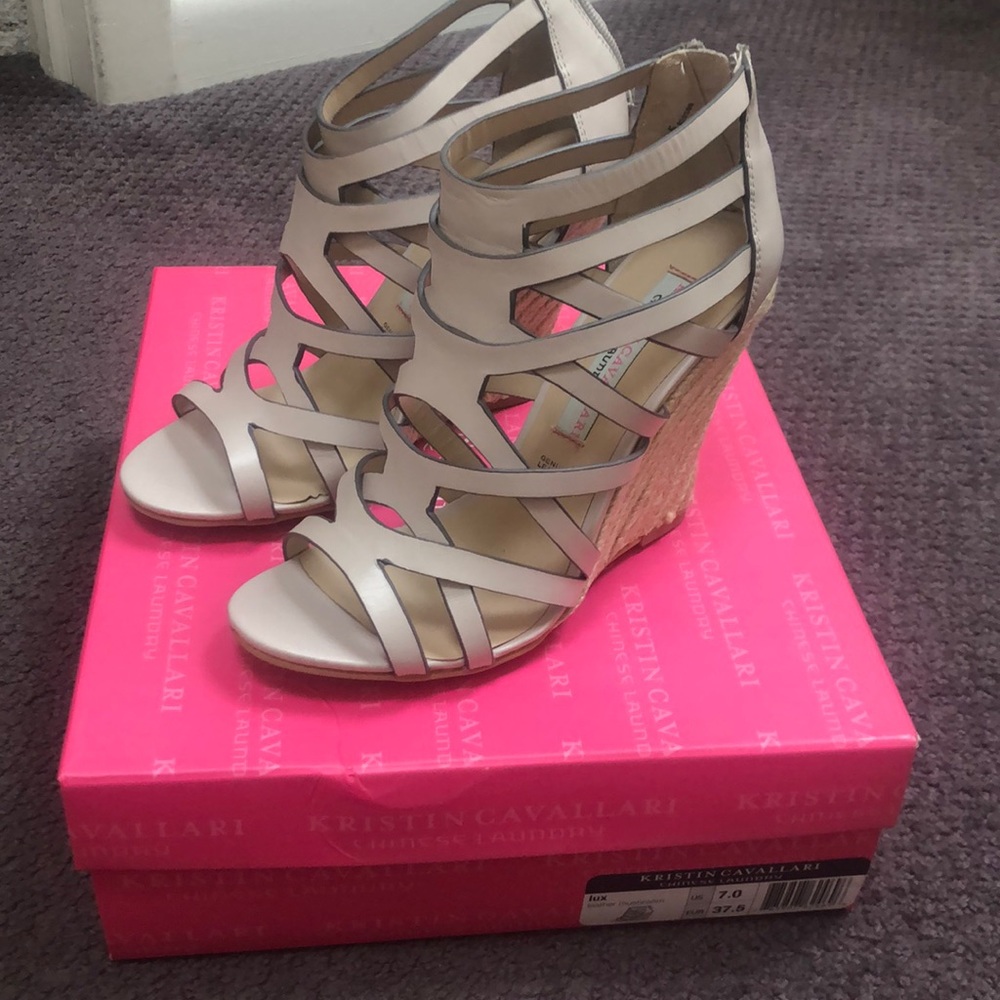 Chinese Laundry NEW in the box mushroom Sandals S7